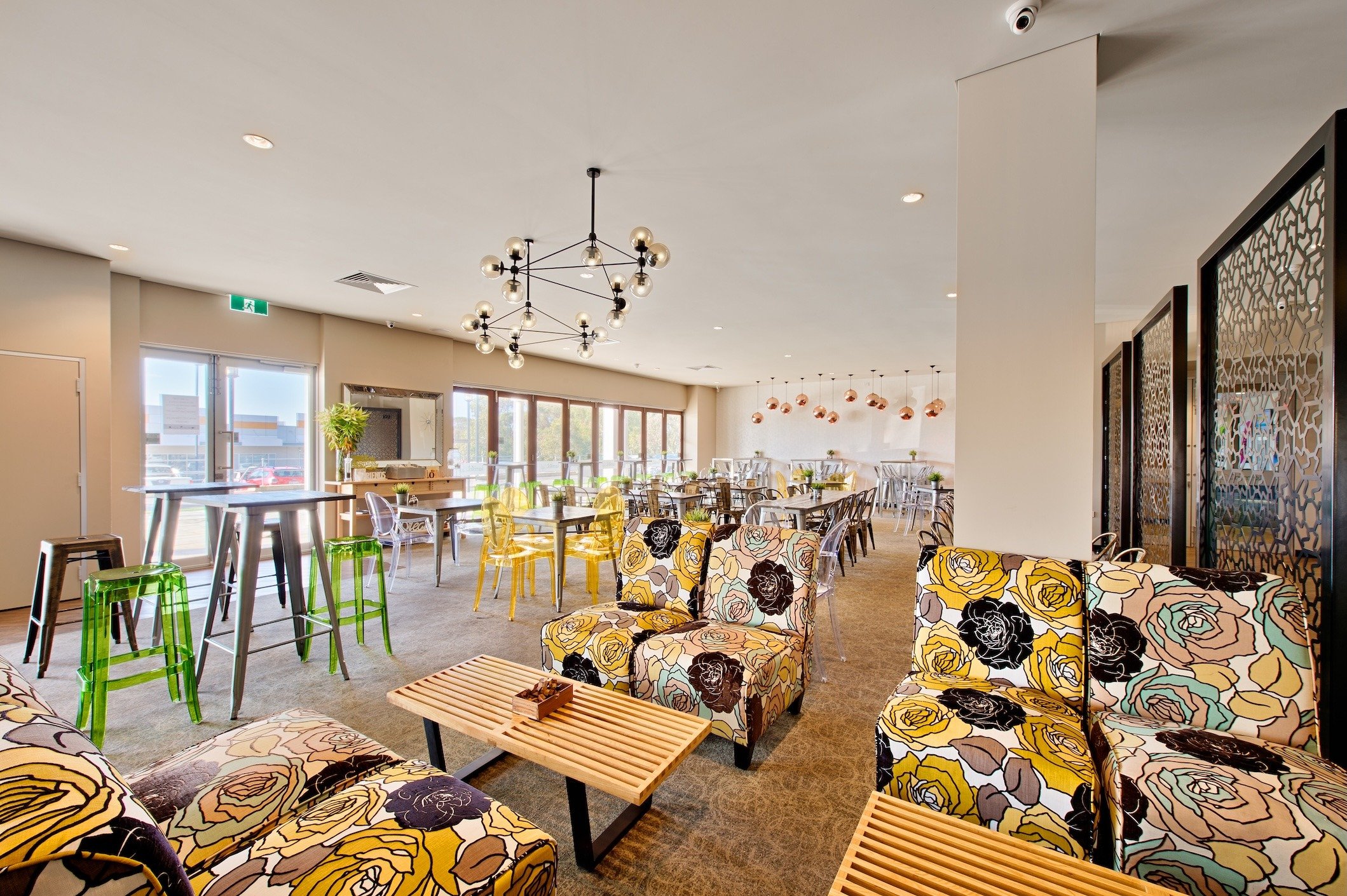 AMC JAKOVICH CENTRE 8